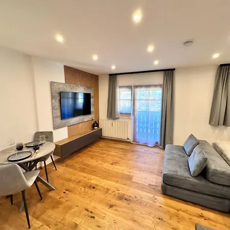 4 - Skiurlaub & Wandern 公寓 *